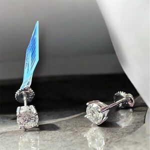 0.75 CTW Moissonite Earrings